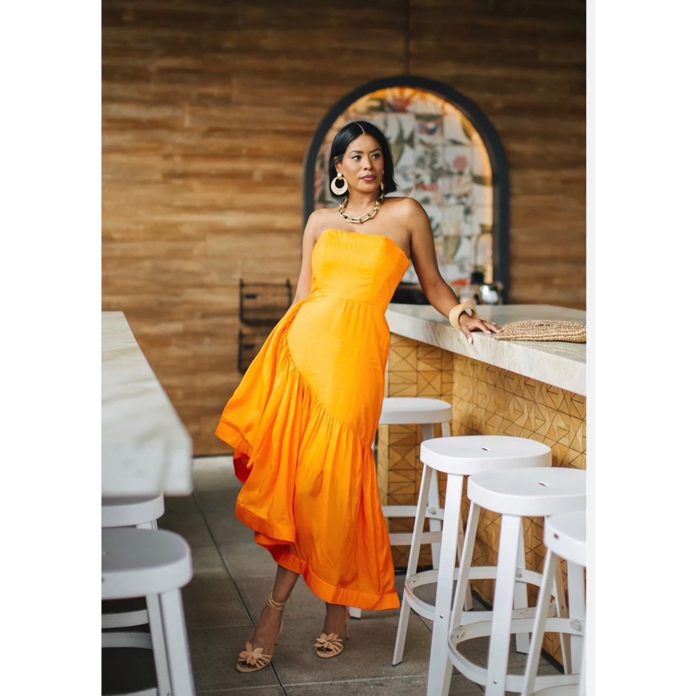 Anthropologie Let Me Be Strapless Asymmetrical Dress M Midi Dress  Ruffle Hem
